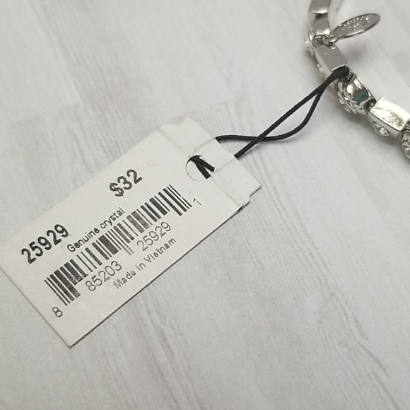 Cookie Lee Crystal silver glam stretch bracelet-clear NWT - Picture 5 of 7